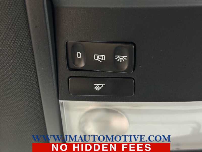Used 2012 Volkswagen Beetle 2.5 FWD image 25