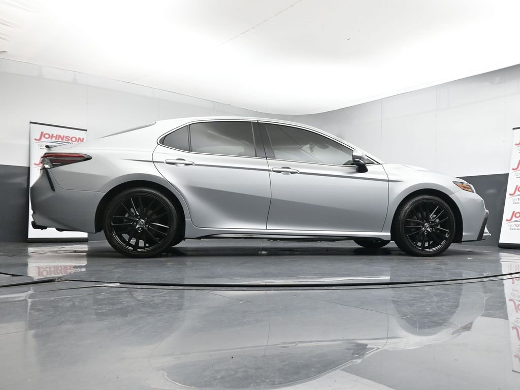 Used 2021 Toyota Camry XSE image 40