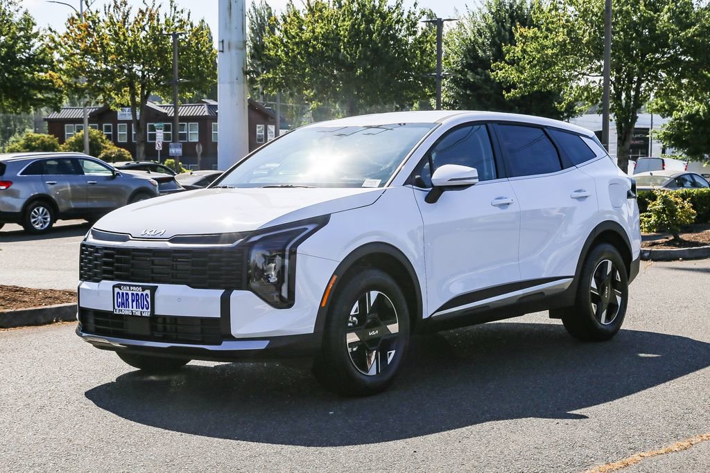 Certified 2026 Kia Sportage LX w/ LX Convenience Package AWD/4WD image 4