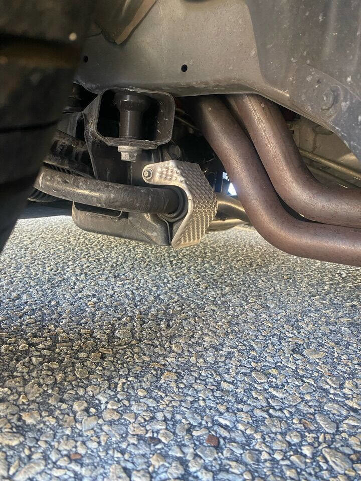 Used 2009 Dodge Challenger SRT8 w/ SRT Option Group II image 12