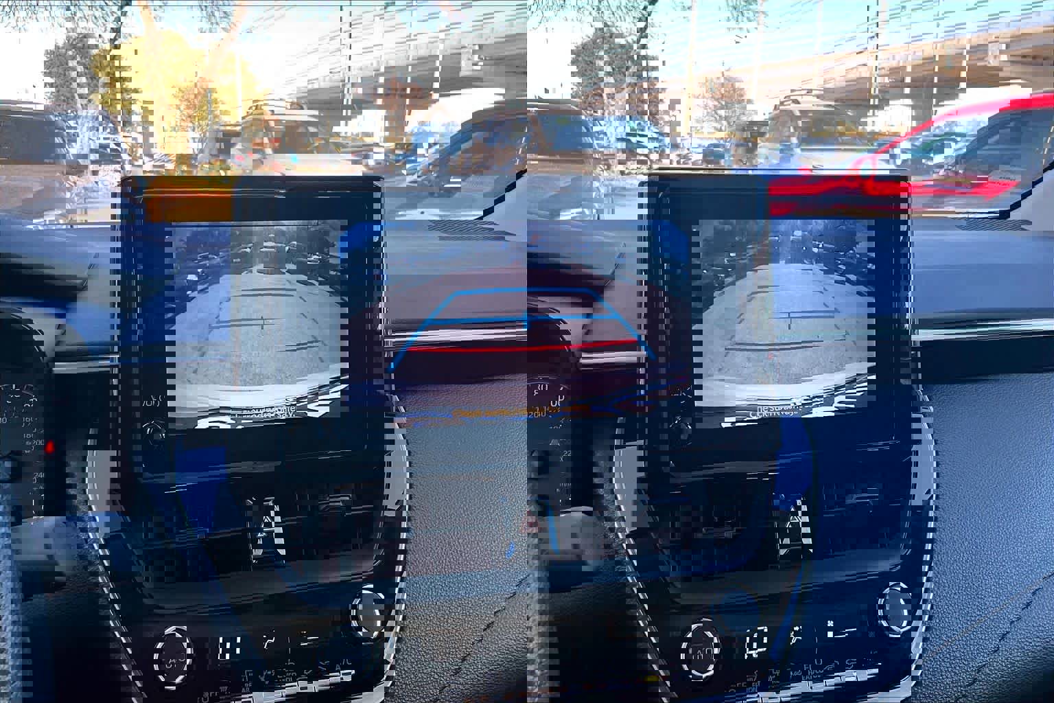 Used 2024 Toyota Corolla LE image 28