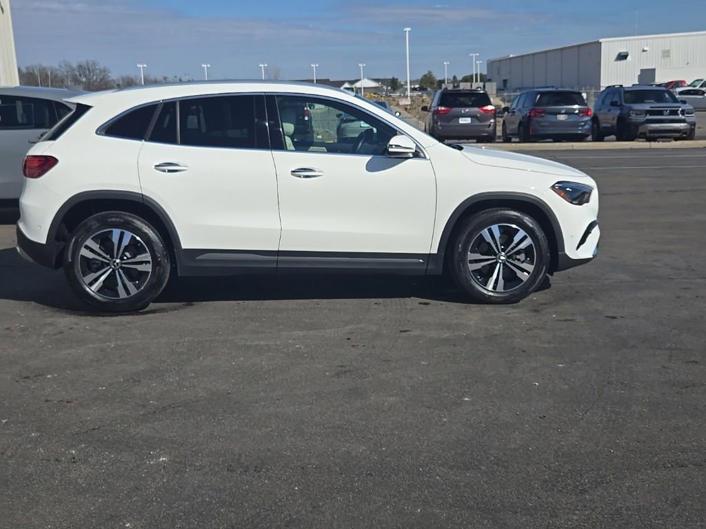 Used 2024 Mercedes-Benz GLA 250 4MATIC image 10