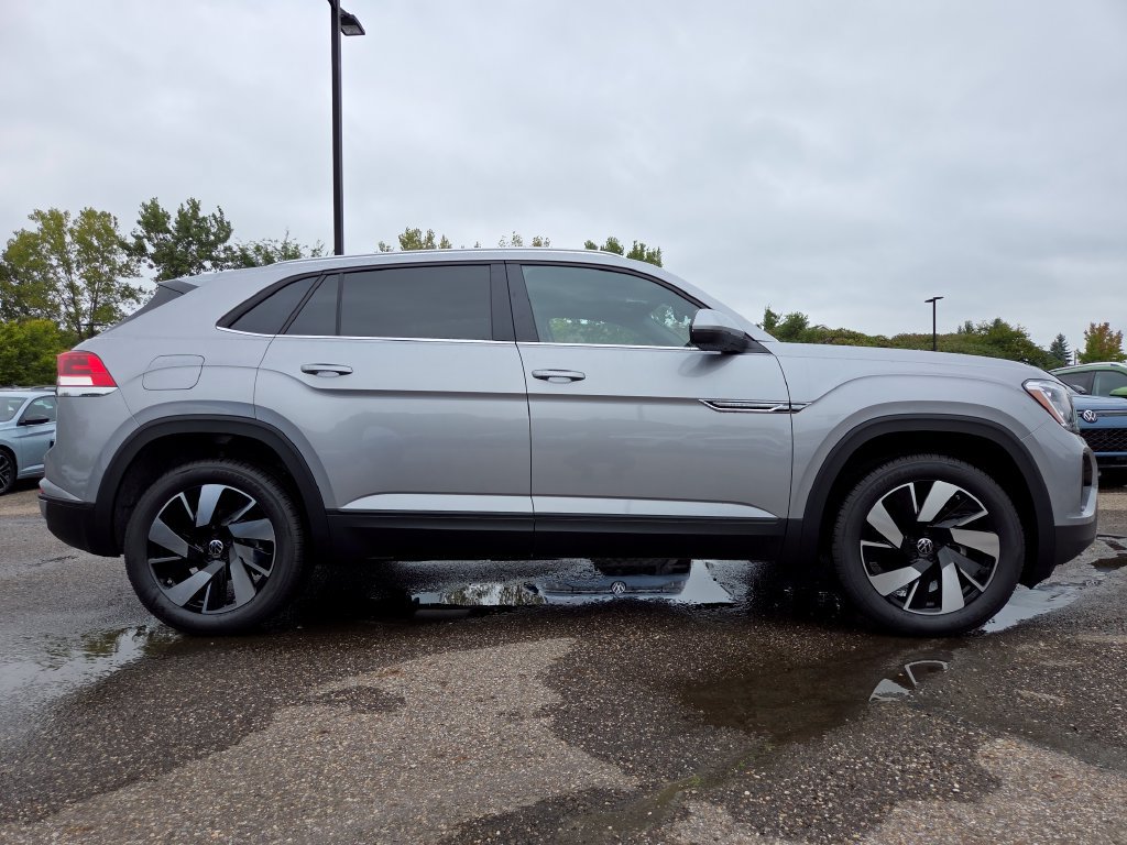 New 2026 Volkswagen Atlas Cross Sport SE AWD/4WD image 11