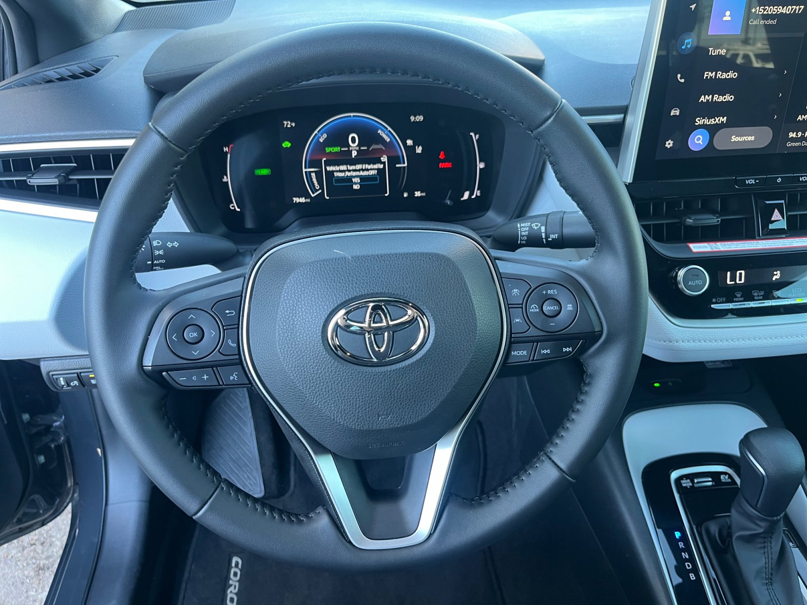 Used 2025 Toyota Corolla SE image 9