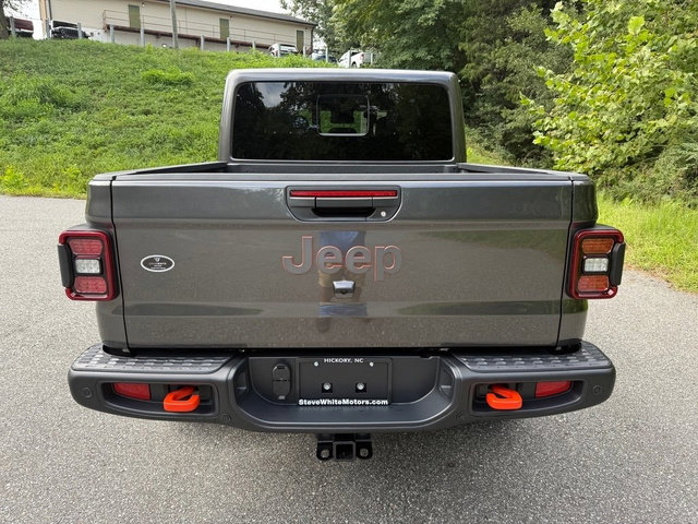 New 2025 Jeep Gladiator Mojave image 8