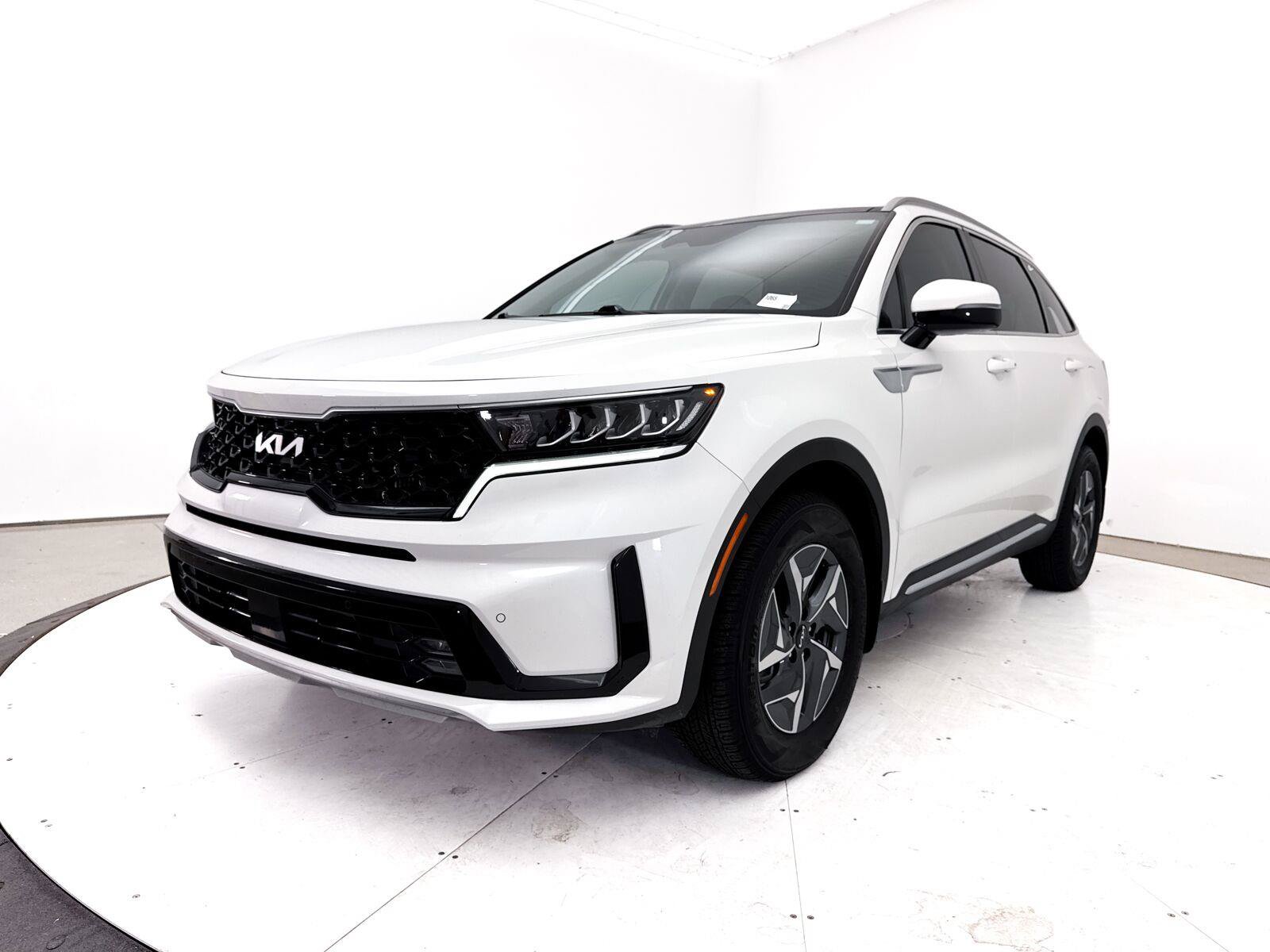 Used 2023 Kia Sorento EX w/ Panoramic Sunroof Package FWD image 16