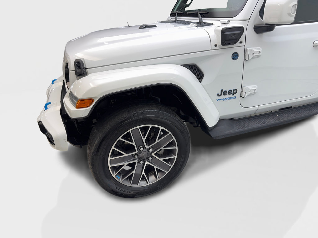 Used 2022 Jeep Wrangler Unlimited Sahara AWD/4WD image 21