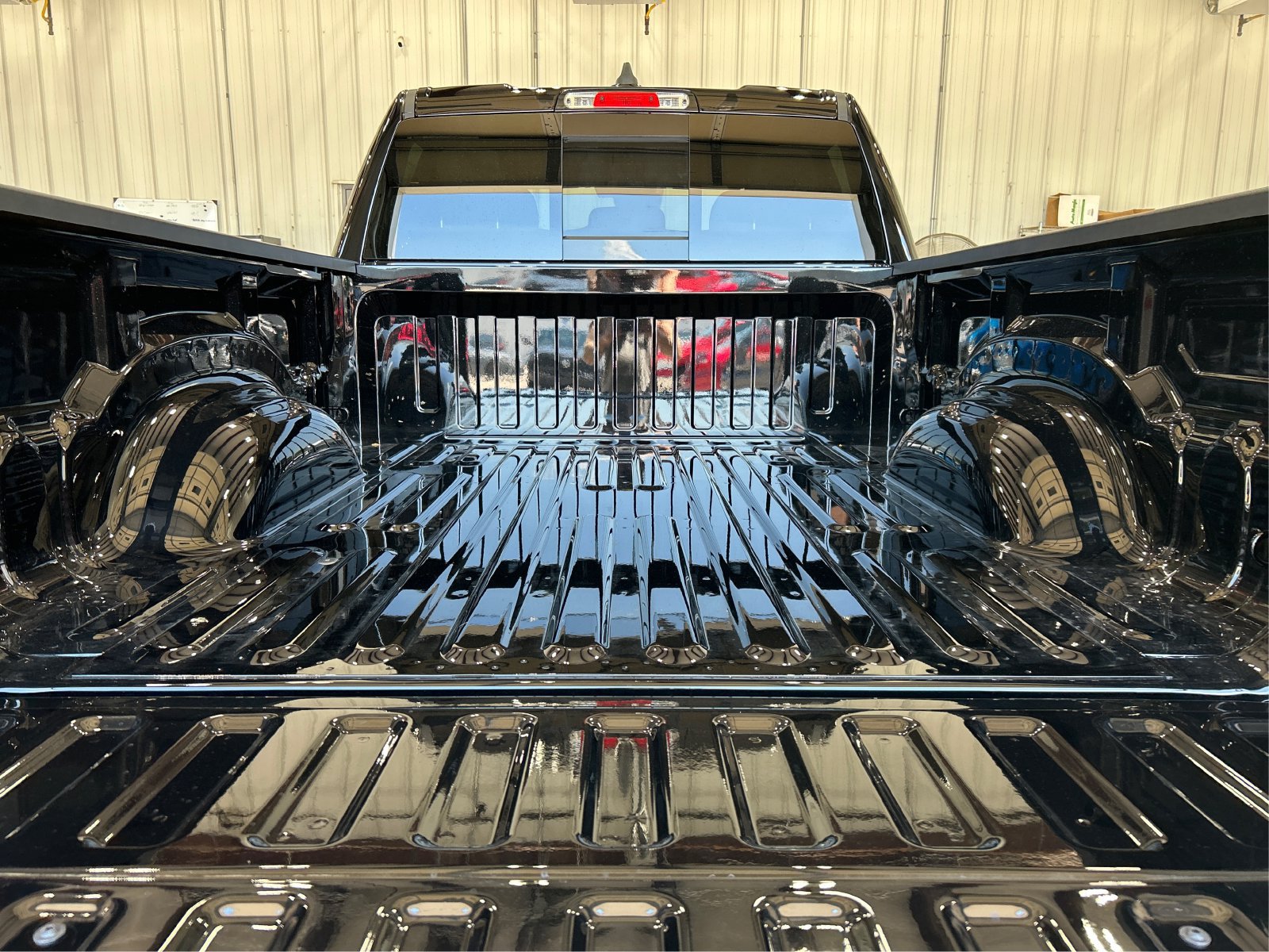 New 2026 RAM 1500 Express AWD/4WD image 22