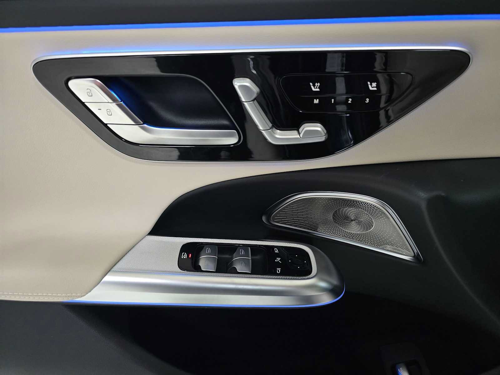 New 2027 Mercedes-Benz E 350 4MATIC Sedan image 23