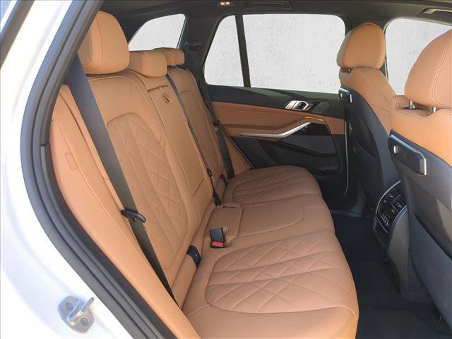 Used 2025 BMW X5 xDrive40i w/ Premium Package image 22