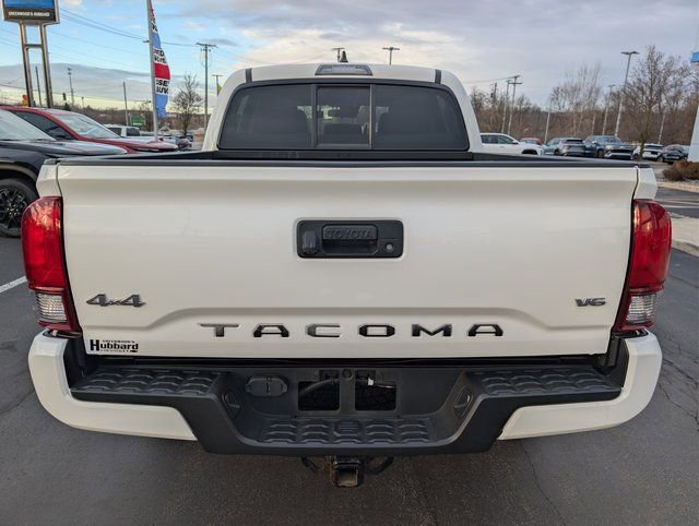 Used 2021 Toyota Tacoma SR image 4