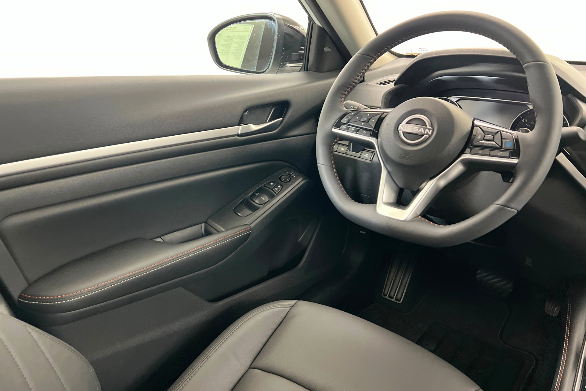 New 2026 Nissan Altima 2.5 SR image 11