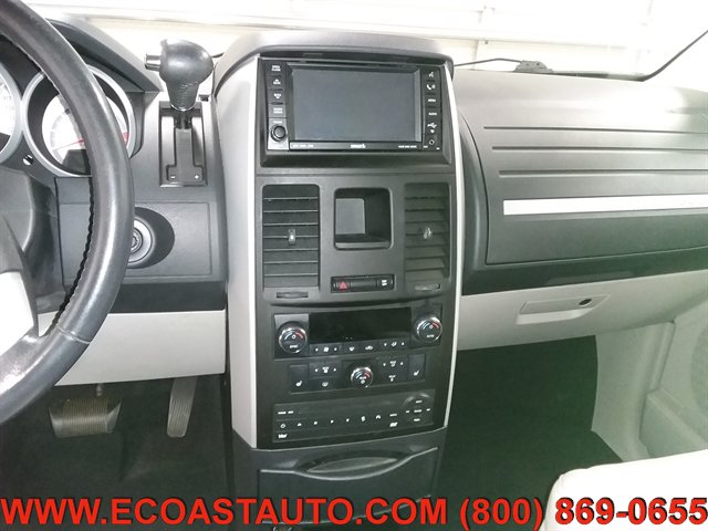 Used 2008 Dodge Grand Caravan SXT FWD image 12