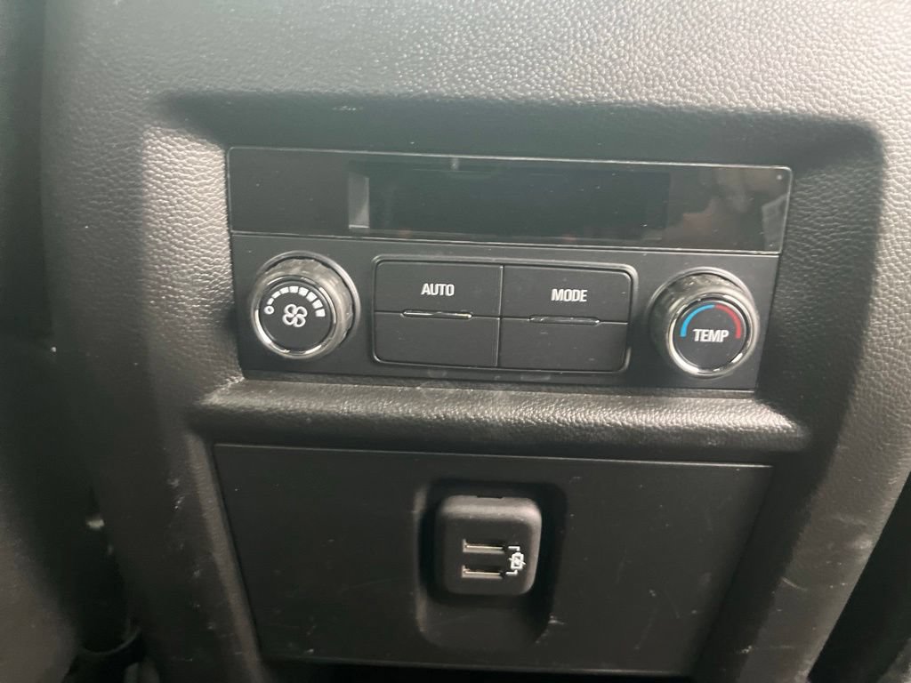 Used 2023 Chevrolet Traverse LT AWD/4WD image 12