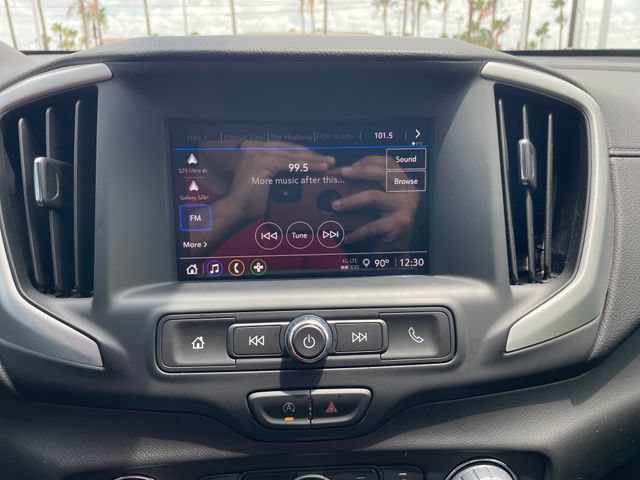 Used 2024 GMC Terrain SLE w/ Driver Convenience Package FWD image 18