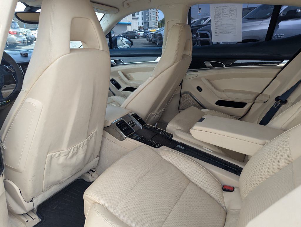 Used 2010 Porsche Panamera Turbo AWD/4WD image 32