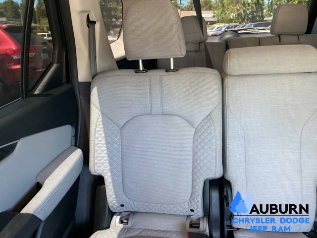 Used 2023 Honda Pilot LX image 21