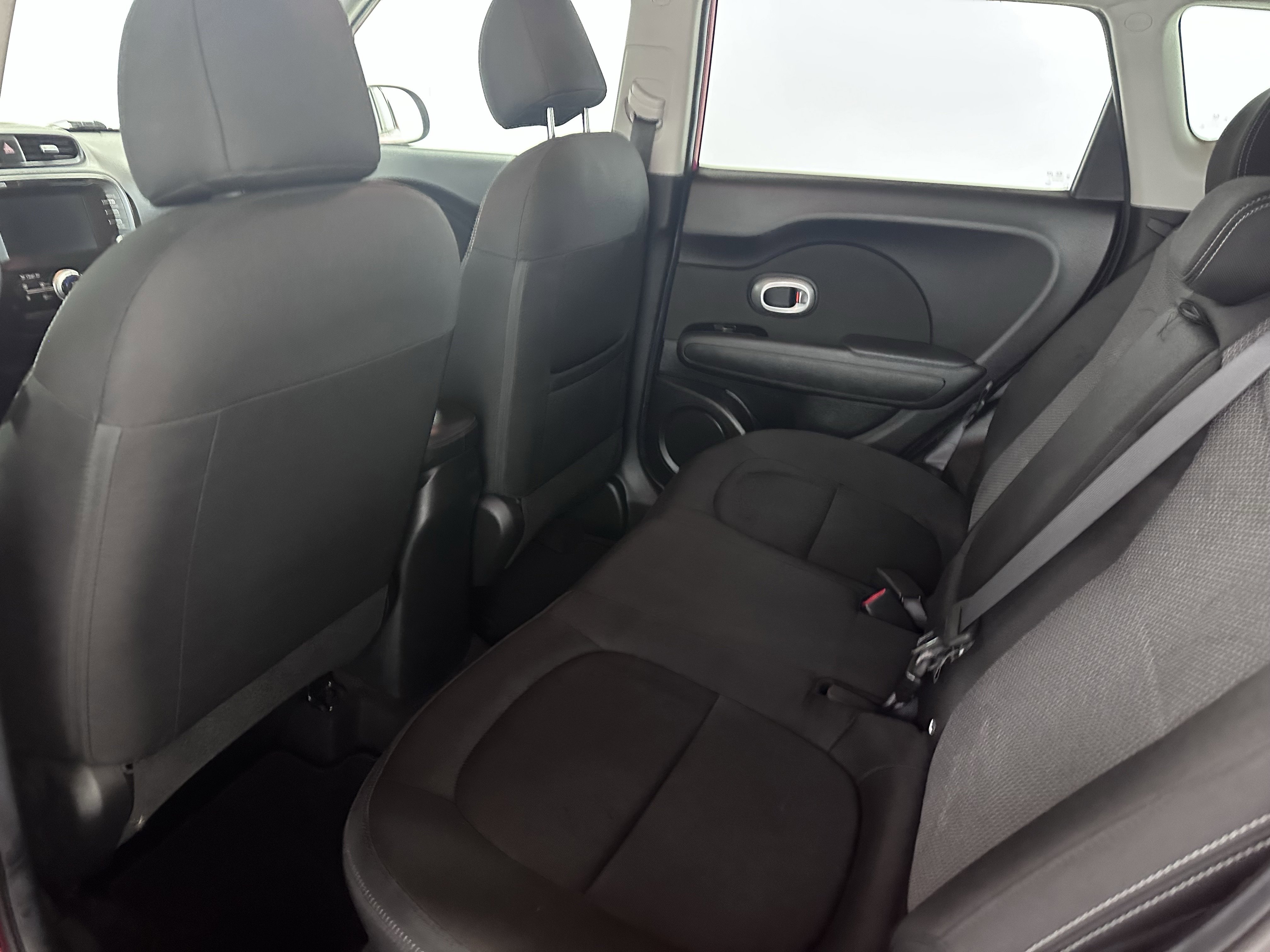 Used 2018 Kia Soul + image 23