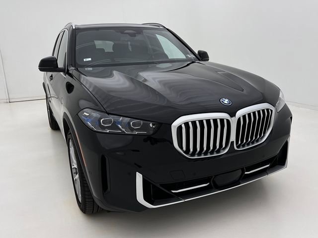 Certified 2026 BMW X5 xDrive50e w/ Climate Comfort Package image 3
