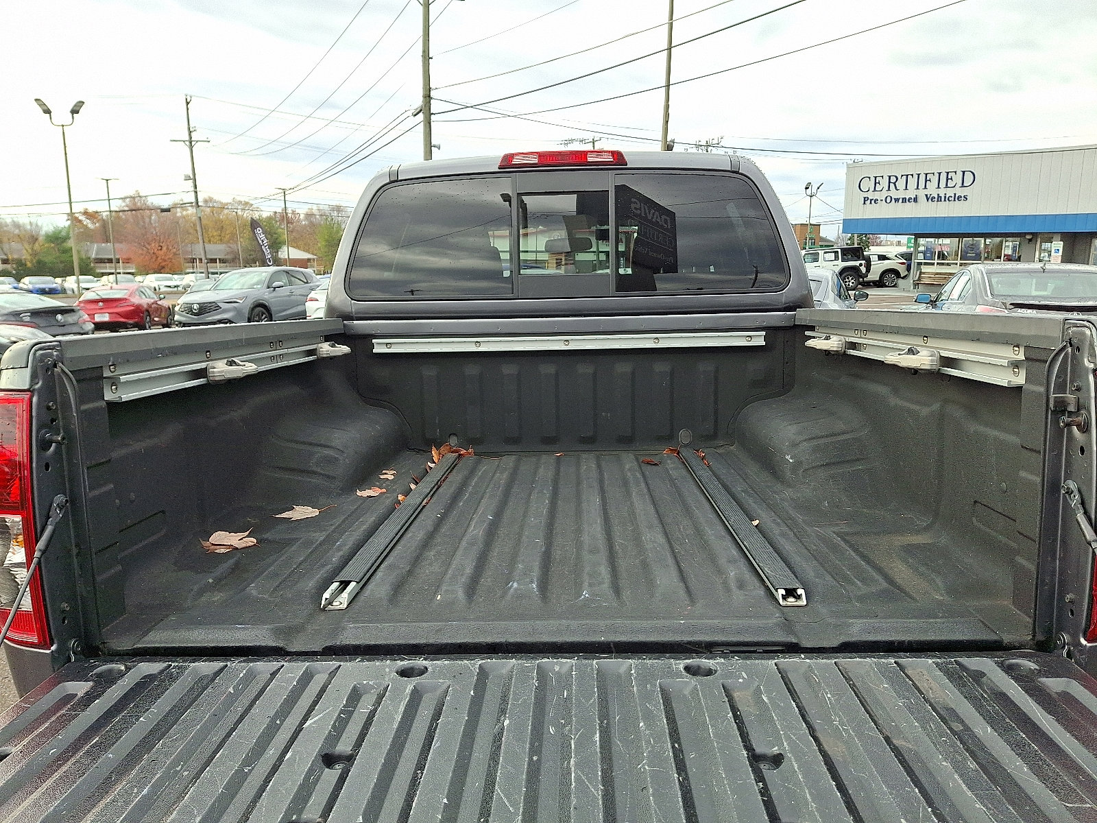 Used 2019 Nissan Frontier PRO-4X image 28