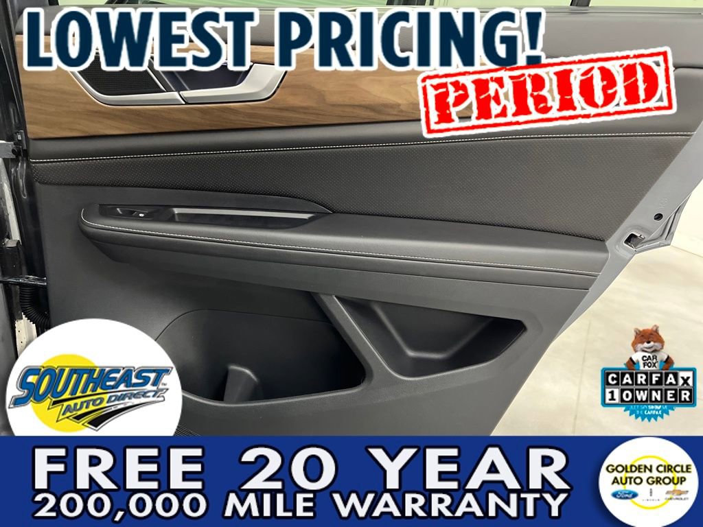 Used 2025 Volkswagen Atlas SE image 21
