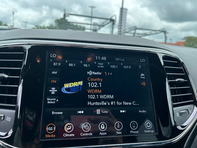 Used 2022 Jeep Grand Cherokee Laredo X RWD image 23