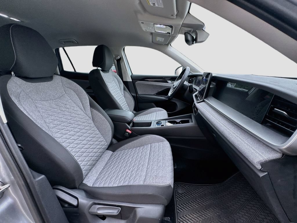 Certified 2025 Volkswagen Tiguan S AWD/4WD image 28