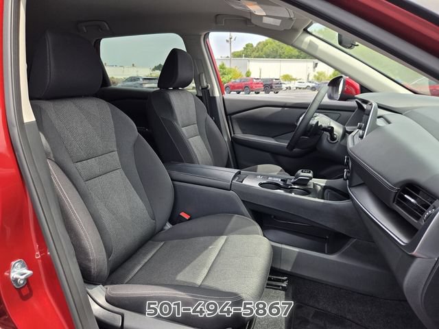 Used 2026 Nissan Rogue SV FWD image 17