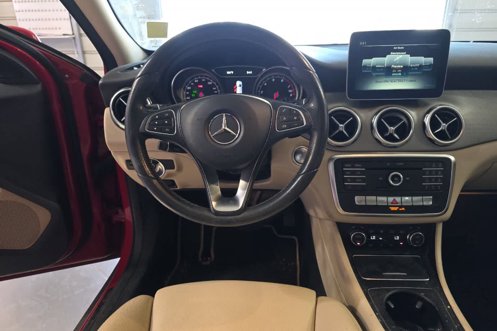 Used 2018 Mercedes-Benz GLA 250 image 16