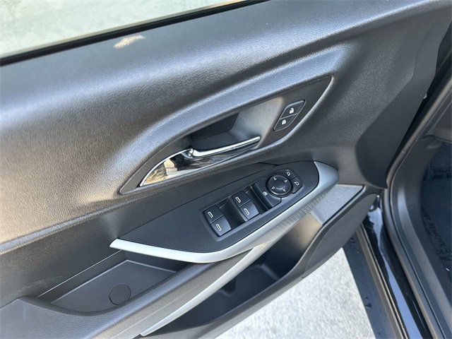 Certified 2024 Chevrolet Trax RS w/ Driver Confidence Package image 15