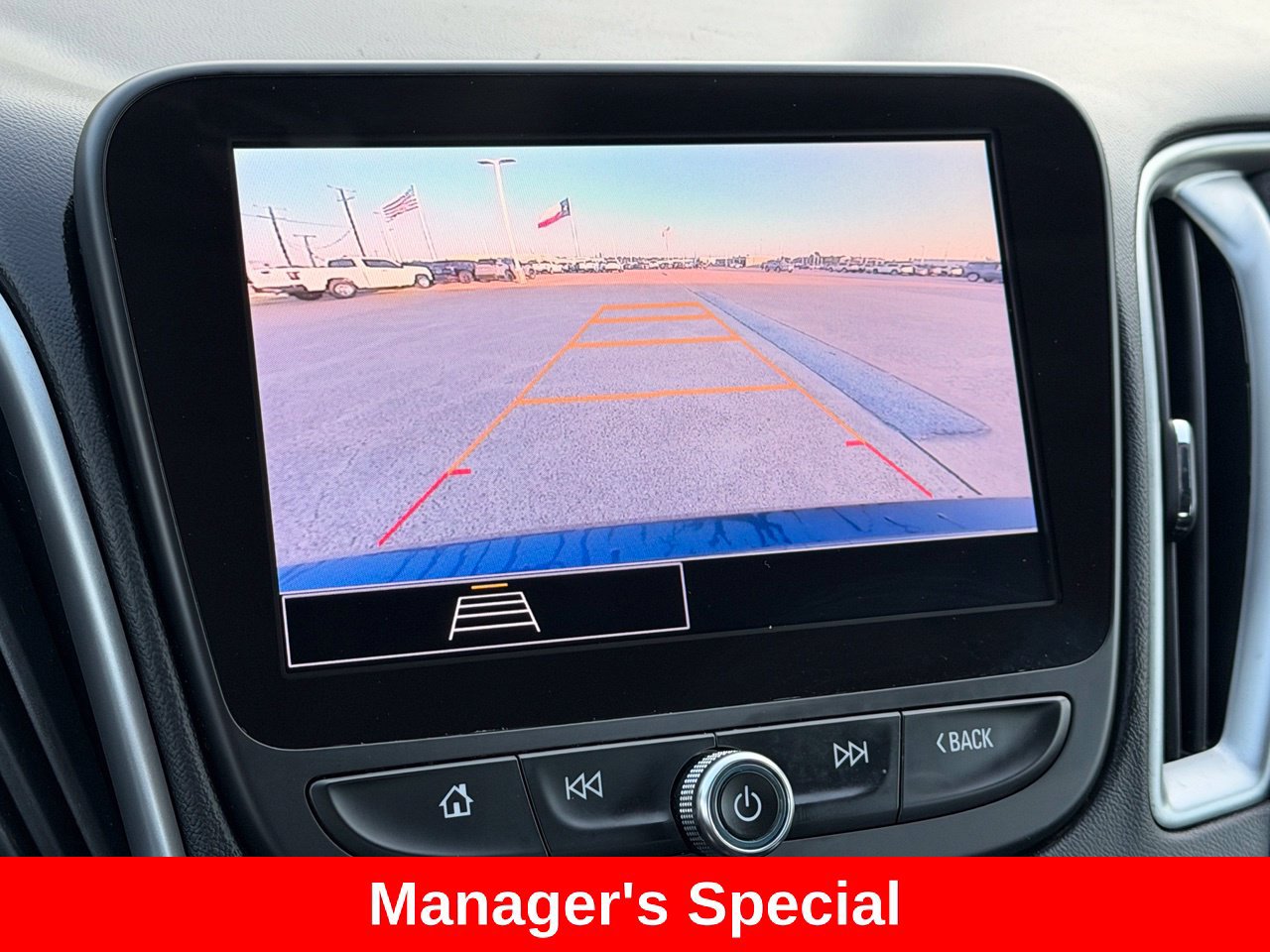 Used 2025 Chevrolet Malibu LT FWD image 22