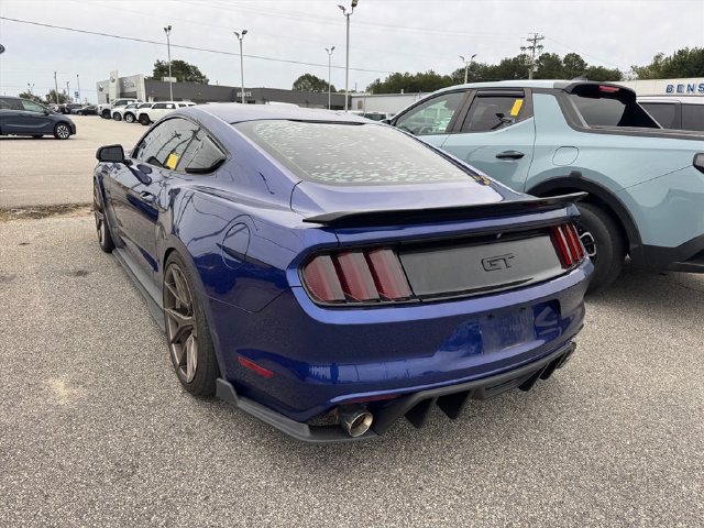 Used 2015 Ford Mustang GT RWD image 2
