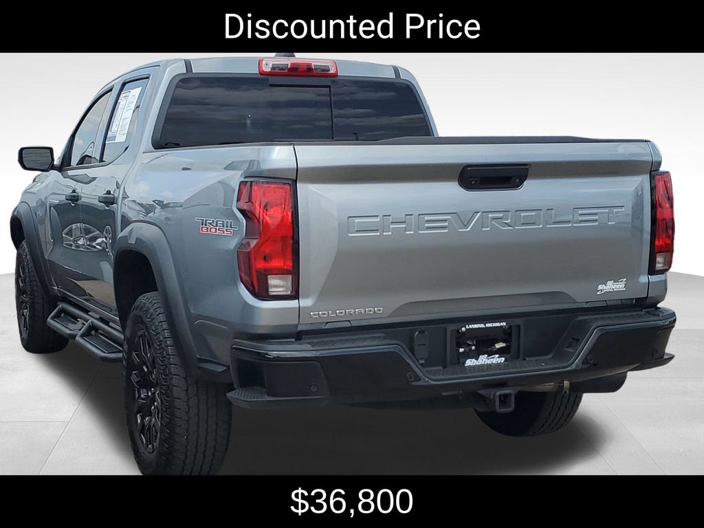 Used 2023 Chevrolet Colorado Trail Boss w/ Advanced Trailering Package AWD/4WD image 3