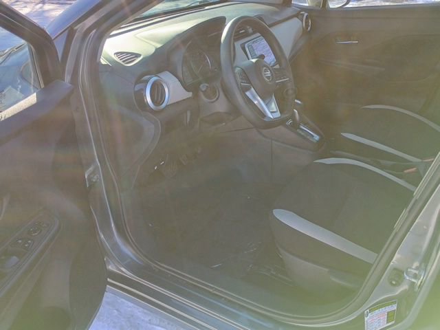 Used 2021 Nissan Versa SV FWD image 24