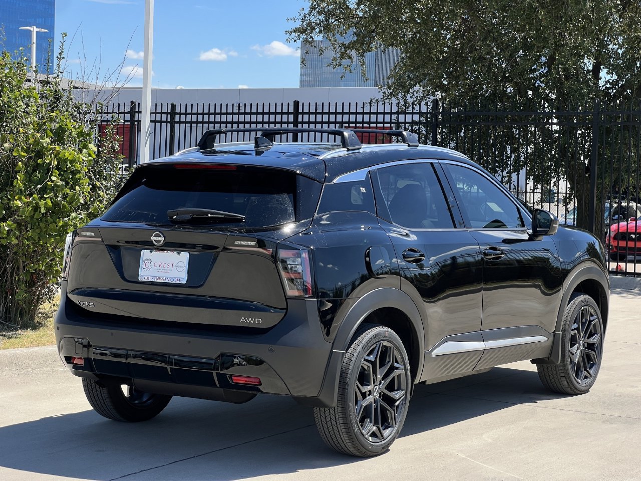 New 2027 Nissan Kicks SR AWD/4WD image 4