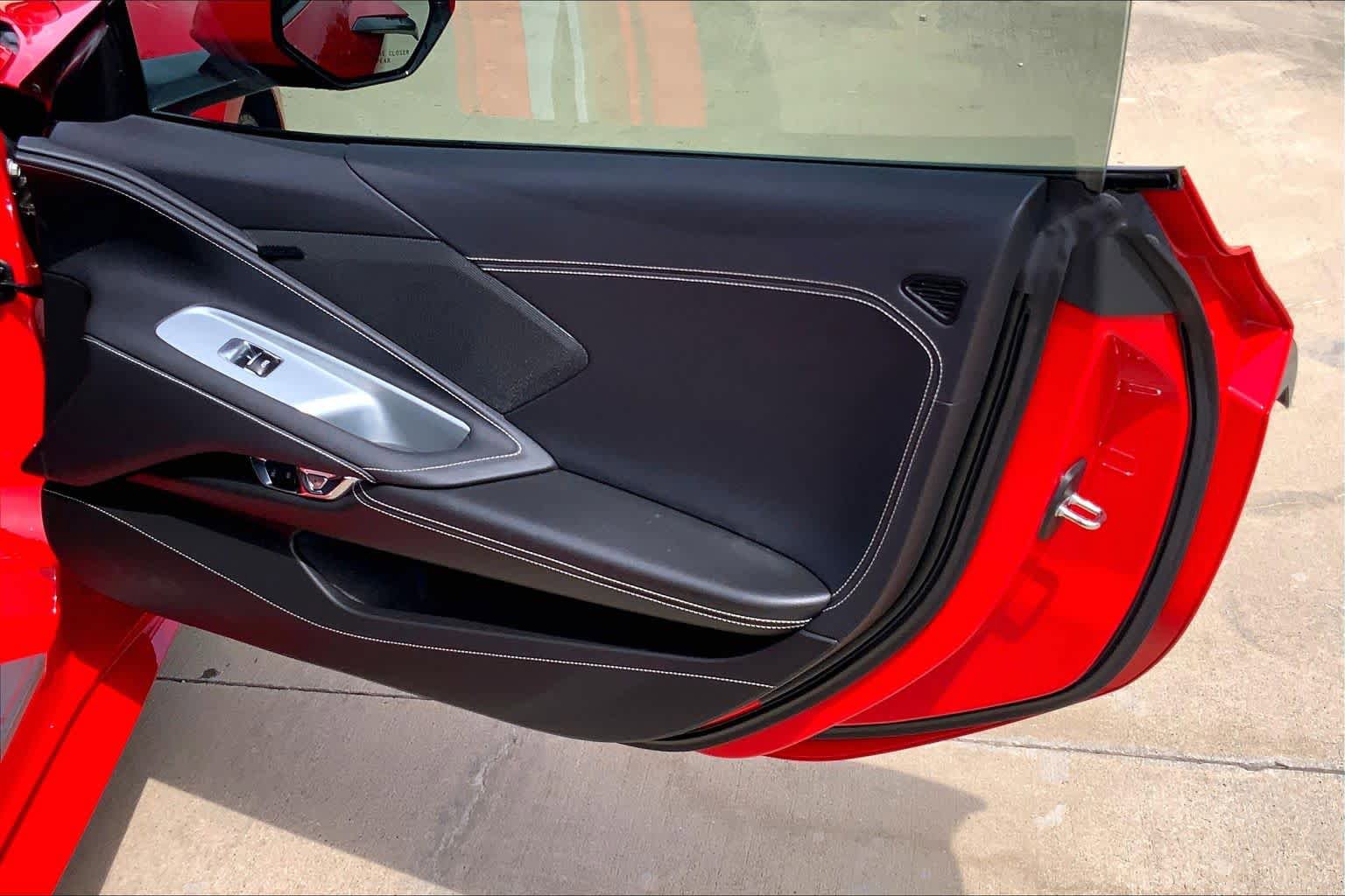 Used 2024 Chevrolet Corvette Stingray Coupe w/ 1LT RWD image 18