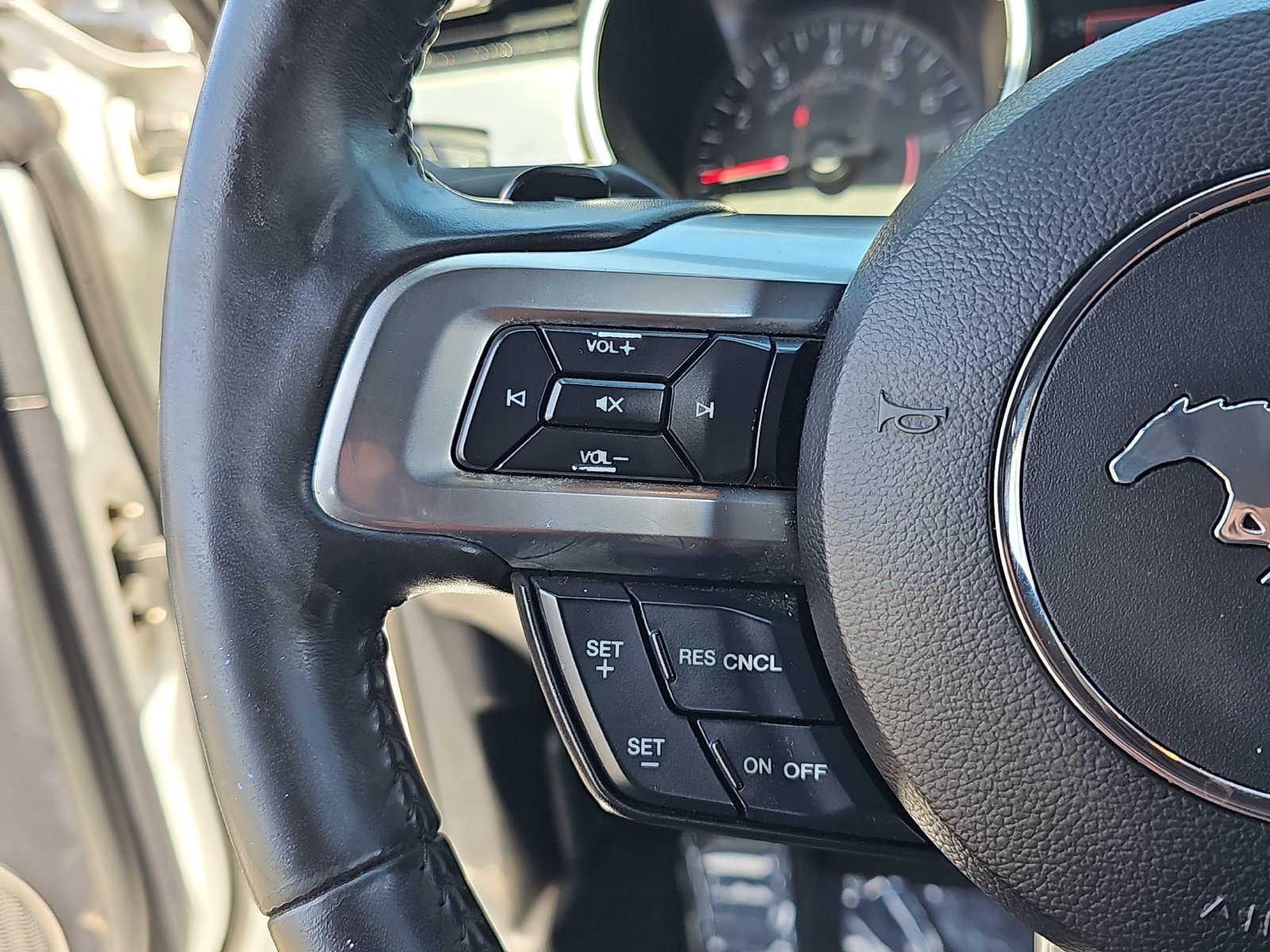 Used 2018 Ford Mustang Premium RWD image 16