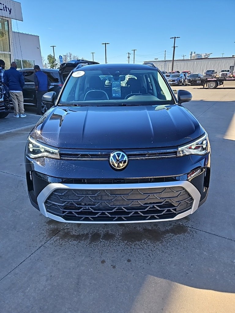 Used 2025 Volkswagen Taos S image 2