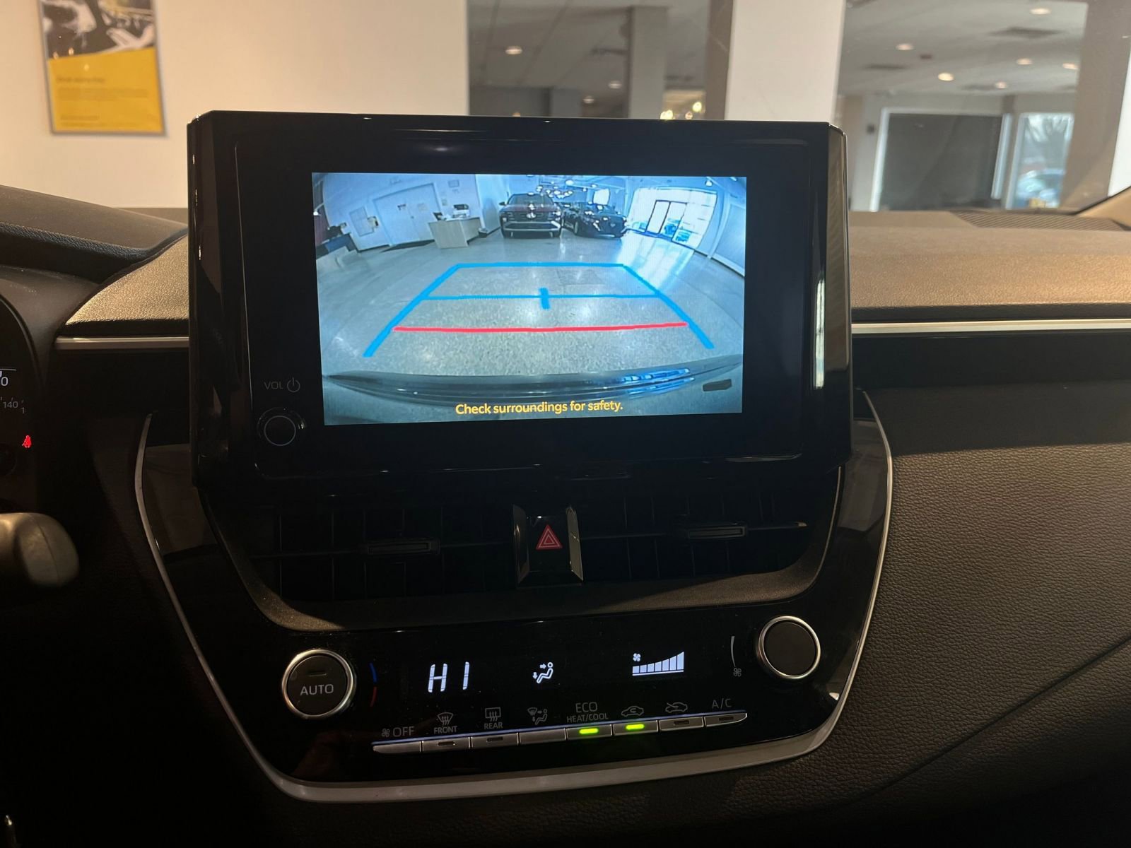 Used 2025 Toyota Corolla LE image 17