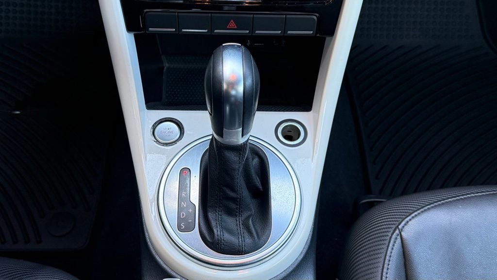 Used 2017 Volkswagen Beetle 1.8T SE FWD image 21