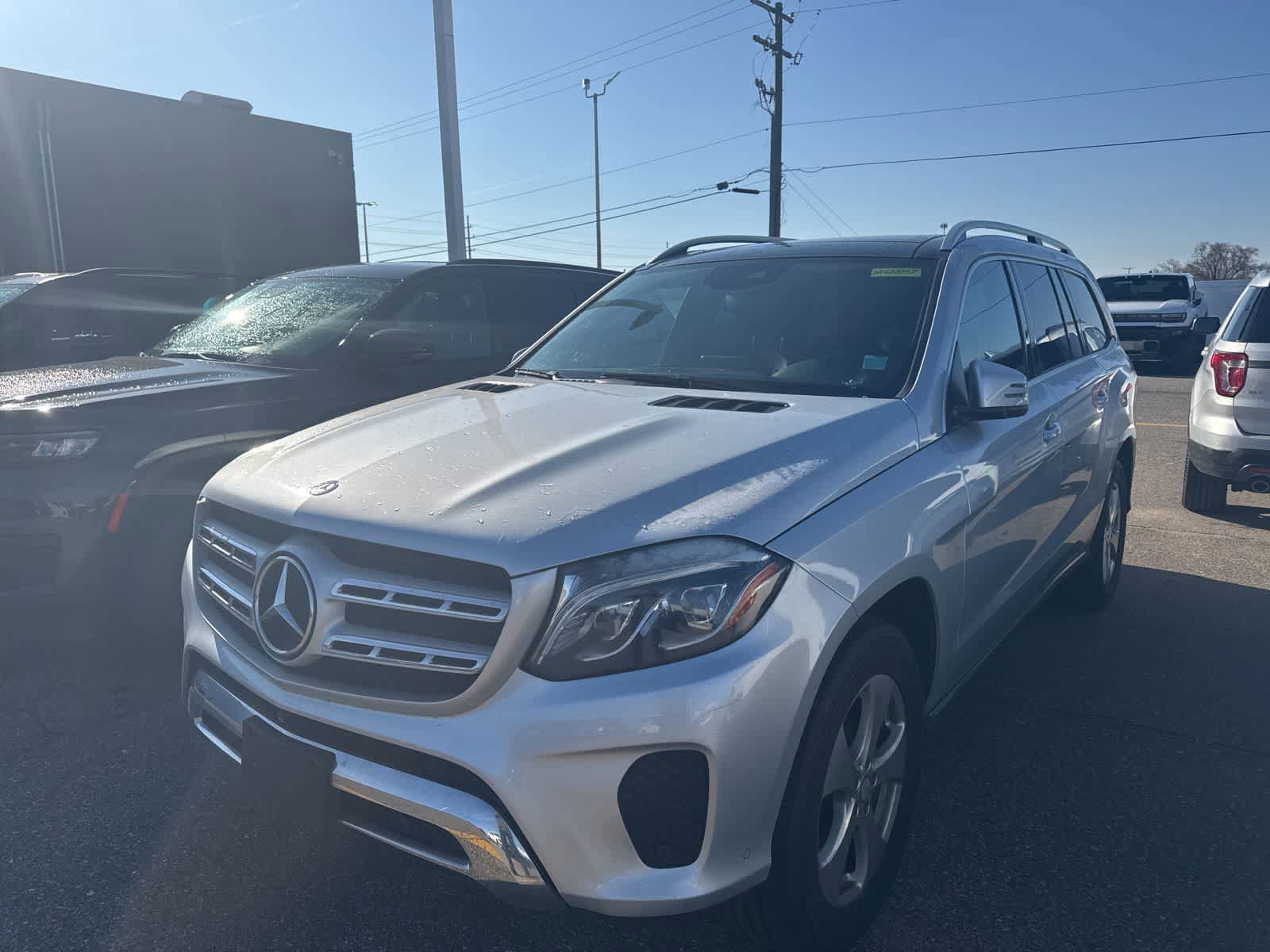 Used 2017 Mercedes-Benz GLS 450 4MATIC image 2