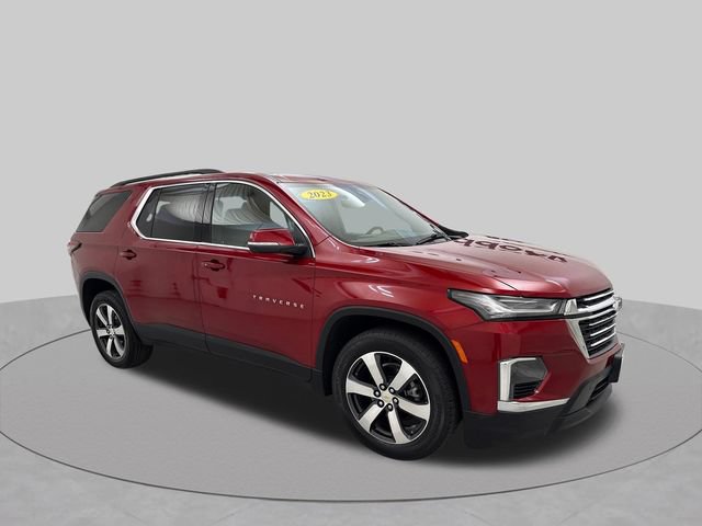 Used 2023 Chevrolet Traverse LT w/ LT Premium Package AWD/4WD image 6