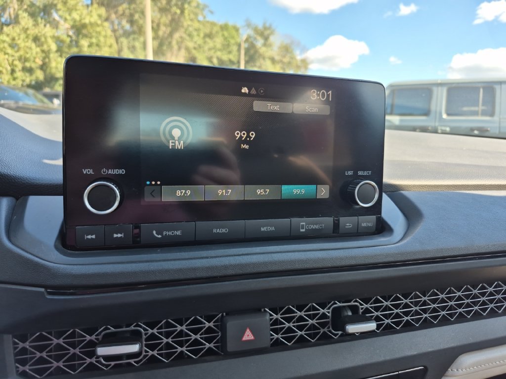 Used 2023 Honda Accord EX image 22