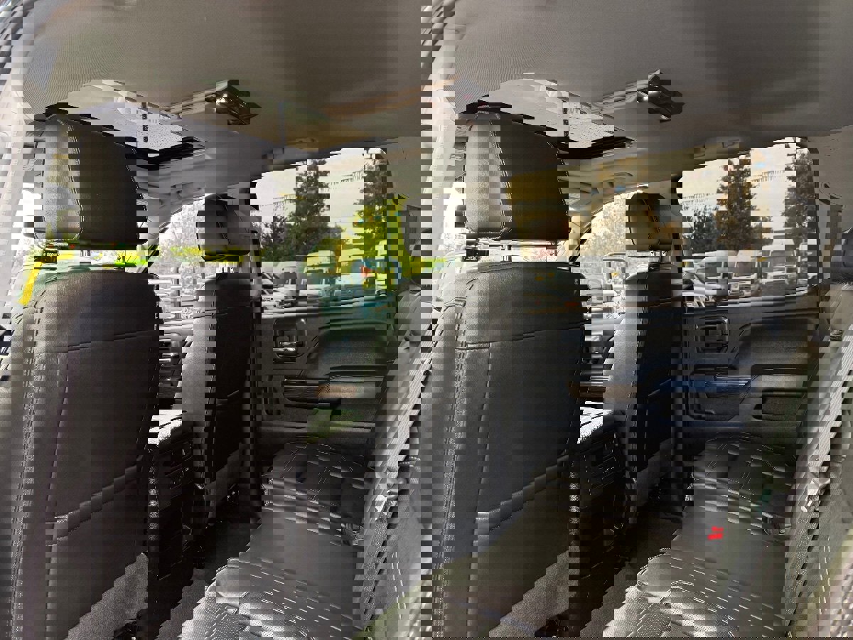 Used 2019 GMC Sierra 3500 Denali w/ Duramax Plus Package image 31