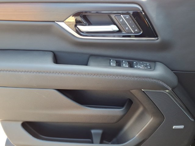 New 2026 GMC Yukon Denali w/ Advanced Technology Package AWD/4WD image 18