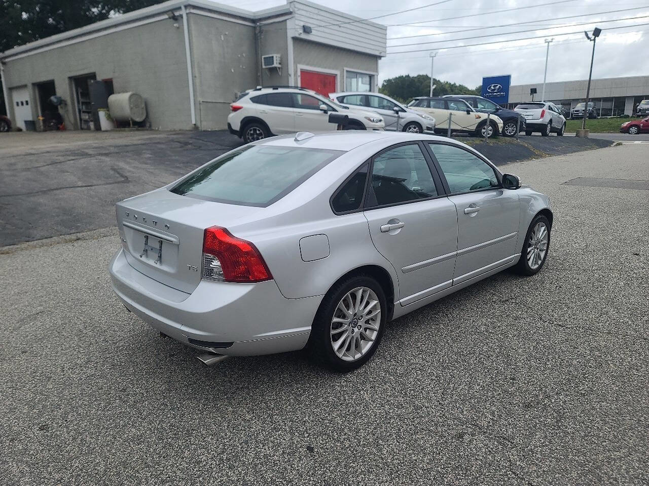 Used 2011 Volvo S40 T5 FWD image 8