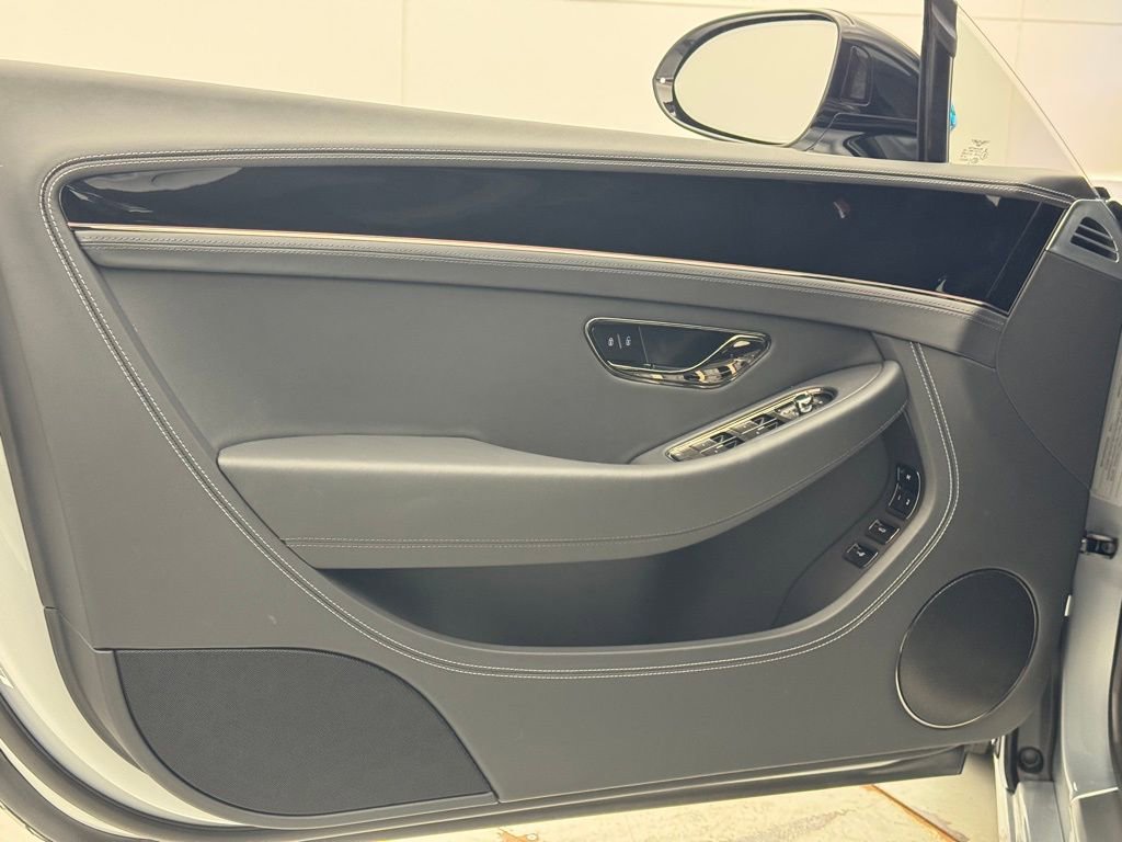 New 2026 Bentley Continental GT AWD/4WD image 9