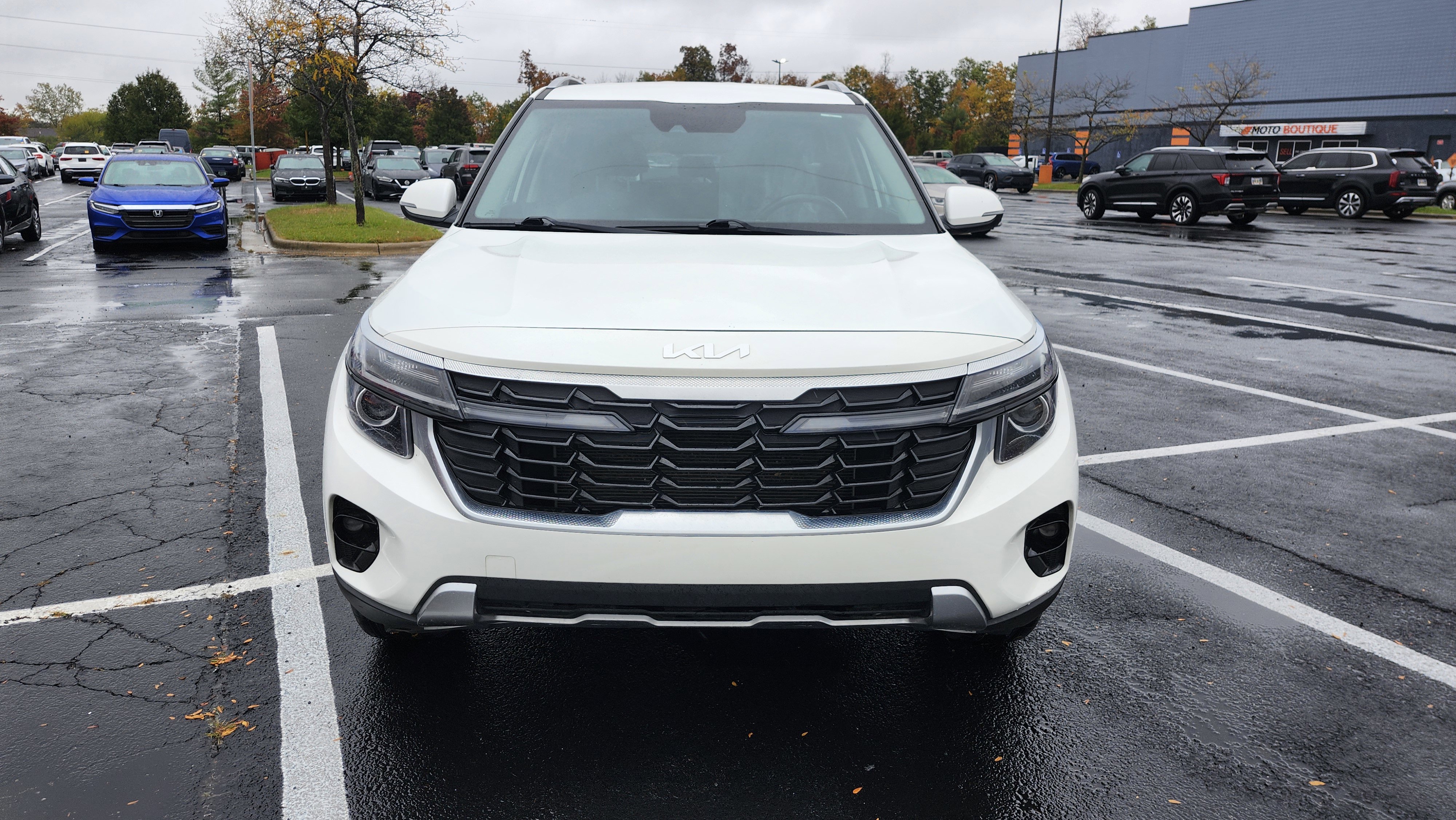 Used 2024 Kia Seltos S image 3