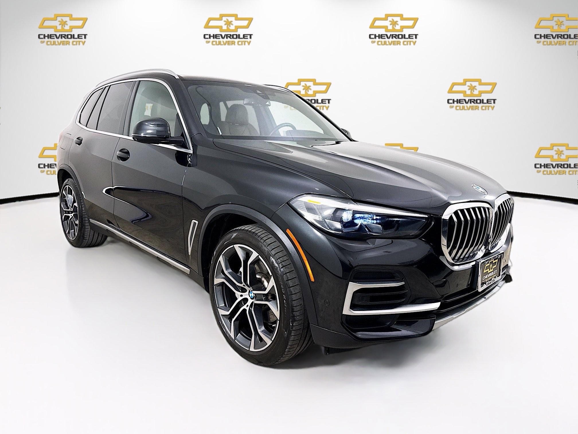 Used 2023 BMW X5 xDrive40i w/ Parking Assistance Package image 1