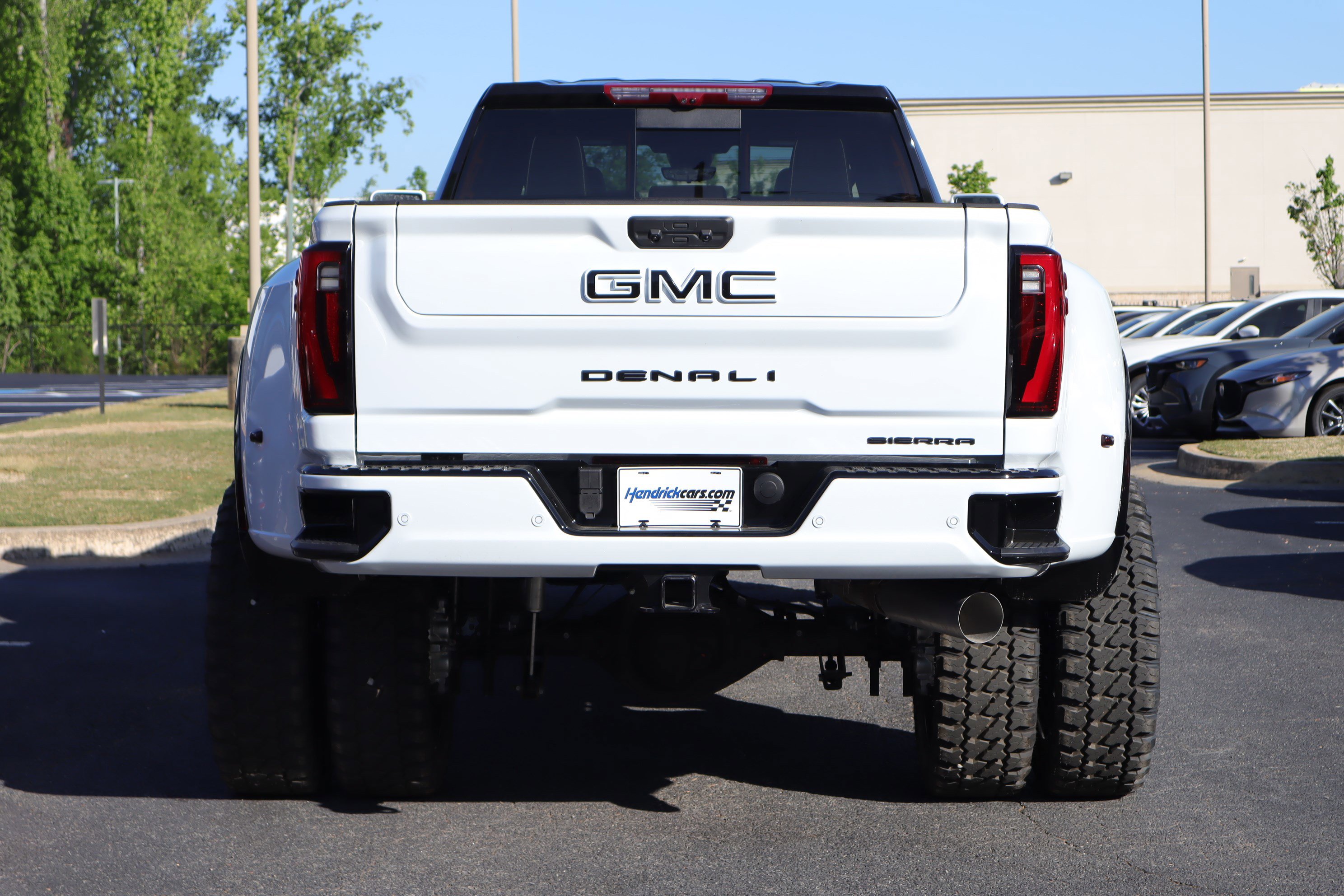 Used 2026 GMC Sierra 3500 Denali Ultimate w/ LPO, Black Badging Package image 41
